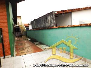 Casa para  no bairro Ribamar, em Peruíbe / SP.