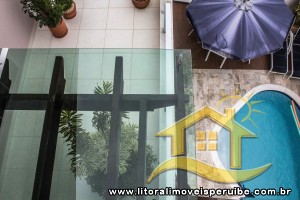 Casa - Assobradada com 5 dormitórios (sendo 5 suite(s)) a 0,00 metros praia.
