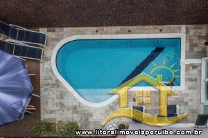 Casa - Assobradada com 5 dormitórios (sendo 5 suite(s)) a 0,00 metros praia.