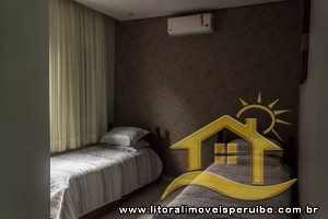 Casa - Assobradada com 5 dormitórios (sendo 5 suite(s)) a 0,00 metros praia.
