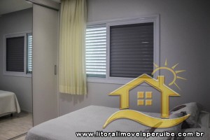 Casa - Assobradada com 5 dormitórios (sendo 5 suite(s)) a 0,00 metros praia.