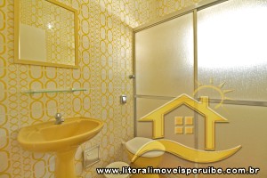 Casa - Térrea com 2 dormitórios (sendo 1 suite(s)) a 50,00 metros praia.