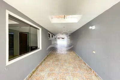 Casa - Térrea com 2 dormitórios (sendo 1 suite(s)) a 1800,00 metros praia.