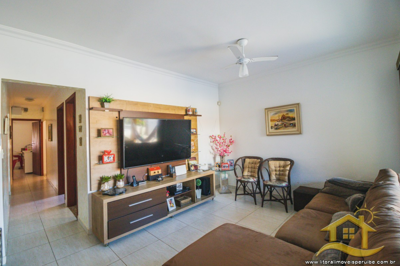 Casa - Térrea com 6 dormitórios (sendo 1 suite(s)) a 0,00 metros praia.