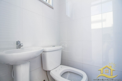 Casa - Sobrado com 4 dormitórios (sendo 4 suite(s)) a 2,00 metros praia.