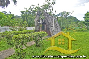 Casa para venda no bairro 12, em Peruíbe / SP.