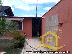 Casa - Edícula com 3 dormitórios (sendo 0 suite(s)) a 1500,00 metros praia.