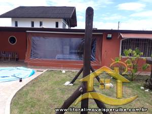 Casa - Edícula com 3 dormitórios (sendo 0 suite(s)) a 1500,00 metros praia.