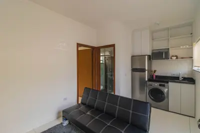 Apartamento - Kitnet com 1 quartos (sendo 0 suite(s)) a 1600,00 metros praia.