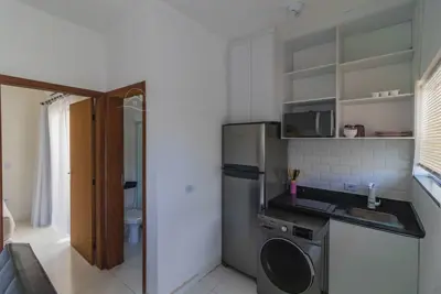 Apartamento - Kitnet com 1 quartos (sendo 0 suite(s)) a 1600,00 metros praia.