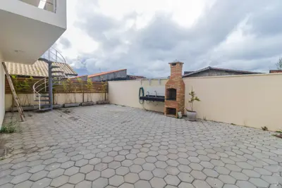 Apartamento - Kitnet com 1 quartos (sendo 0 suite(s)) a 1600,00 metros praia.