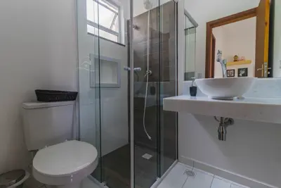 Apartamento - Kitnet com 1 quartos (sendo 0 suite(s)) a 1600,00 metros praia.