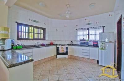 Casa para  no bairro Três Marias, em Peruíbe / São Paulo.