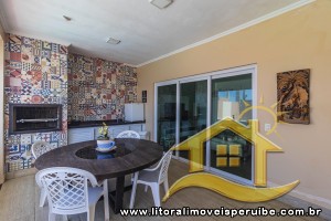 Casa - Sobrado com 5 dormitórios (sendo 5 suite(s)) a 0,00 metros praia.