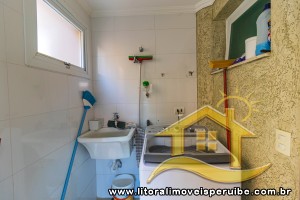 Casa - Sobrado com 5 dormitórios (sendo 5 suite(s)) a 0,00 metros praia.