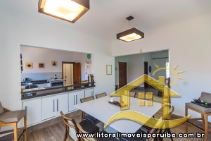 Casa - Sobrado com 5 dormitórios (sendo 5 suite(s)) a 0,00 metros praia.