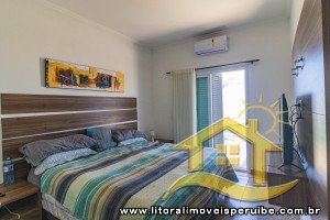 Casa - Sobrado com 5 dormitórios (sendo 5 suite(s)) a 0,00 metros praia.