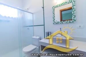 Casa - Sobrado com 5 dormitórios (sendo 5 suite(s)) a 0,00 metros praia.