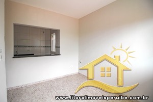 Apartamento - Kitnet com 1 dormitórios (sendo 0 suite(s)) a 1300,00 metros praia.