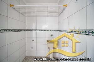 Apartamento - Kitnet com 1 dormitórios (sendo 0 suite(s)) a 1300,00 metros praia.