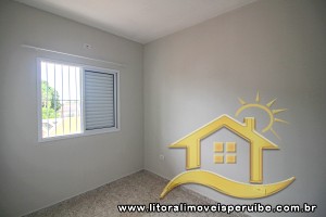 Apartamento - Kitnet com 1 dormitórios (sendo 0 suite(s)) a 1300,00 metros praia.