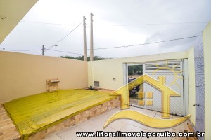 Casa - Térrea com 2 quartos (sendo 1 suite(s)) a 2000,00 metros praia.