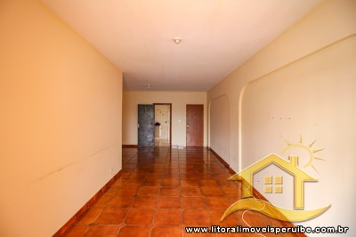 Apartamento - Sobreloja com 3 quartos (sendo 1 suite(s)) a 300,00 metros praia.