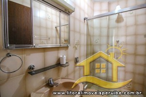 Apartamento - Sobreloja com 3 quartos (sendo 1 suite(s)) a 300,00 metros praia.