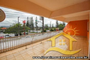 Apartamento - Sobreloja com 3 quartos (sendo 1 suite(s)) a 300,00 metros praia.