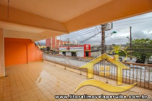 Apartamento - Sobreloja com 3 quartos (sendo 1 suite(s)) a 300,00 metros praia.