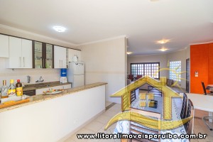 Casa para venda no bairro 56, em Peruíbe / SP.