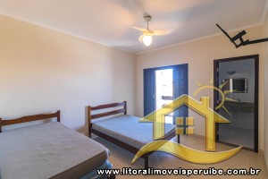 Casa para venda no bairro 56, em Peruíbe / SP.