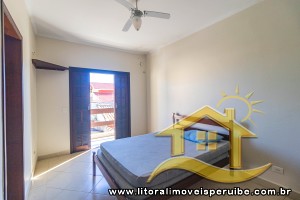 Casa para venda no bairro 56, em Peruíbe / SP.