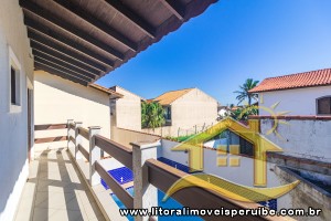 Casa para venda no bairro 56, em Peruíbe / SP.