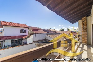 Casa para venda no bairro 56, em Peruíbe / SP.