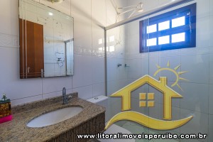 Casa para venda no bairro 56, em Peruíbe / SP.