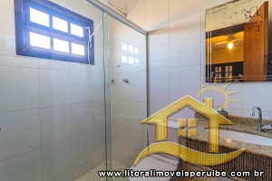 Casa para venda no bairro 56, em Peruíbe / SP.