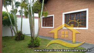 Casa - Térrea com Edícula com 2 quartos (sendo 0 suite(s)) a 2500 metros praia.