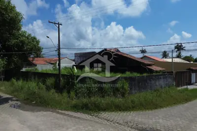 Terreno - Murado com  dormitórios  a 200,00 metros praia.