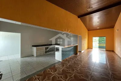 Apartamento - Amplo com 3 dormitórios (sendo 1 suite(s)) a 200,00 metros praia.