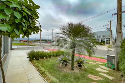 Casa - Assobradada com 4 dormitórios (sendo 4 suite(s)) a 1500,00 metros praia.