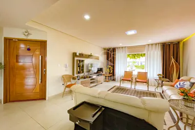 Casa - Assobradada com 4 dormitórios (sendo 4 suite(s)) a 1500,00 metros praia.