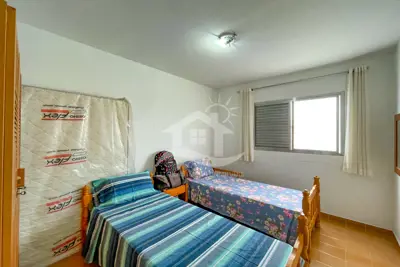 Apartamento - Amplo com 2 dormitórios (sendo 0 suite(s)) a 600,00 metros praia.
