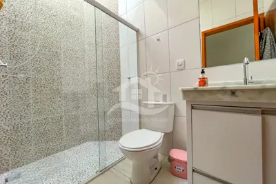 Casa - Térrea com 3 dormitórios (sendo 1 suite(s)) a 1200,00 metros praia.