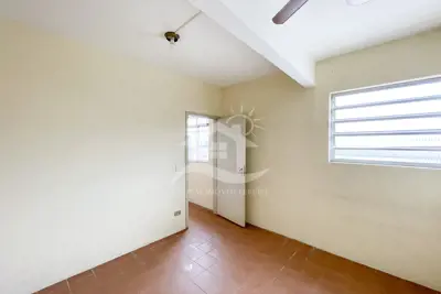 Apartamento - Kitnet com 1 dormitórios  a 500,00 metros praia.