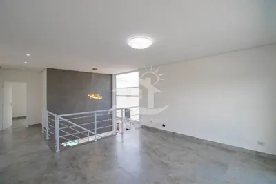 Casa - Sobrado com 3 dormitórios (sendo 3 suite(s)) a 1000,00 metros praia.