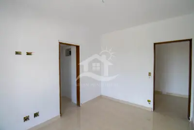 Apartamento - Amplo com 2 dormitórios (sendo 1 suite(s)) a 800,00 metros praia.