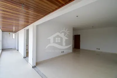 Apartamento - Amplo com 2 dormitórios (sendo 1 suite(s)) a 800,00 metros praia.