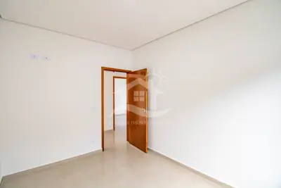 Casa - Térrea com 3 dormitórios (sendo 1 suite(s)) a 800,00 metros praia.