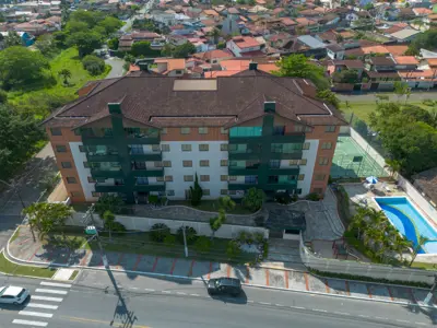 Apartamento - Amplo com 3 dormitórios (sendo 1 suite(s)) a 400,00 metros praia.